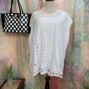 📌MICHAEL Michael Kors Casual Floral Cut Outs Cotton Top